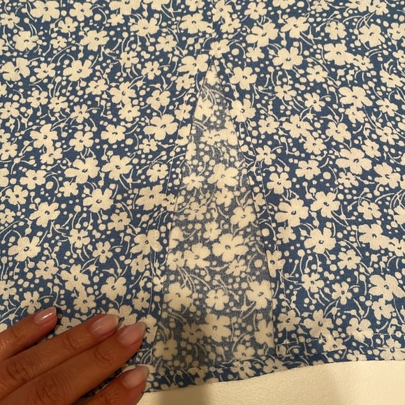 Reformation Size 8 Blue White Floral Mini Skirt - Picture 2 of 10